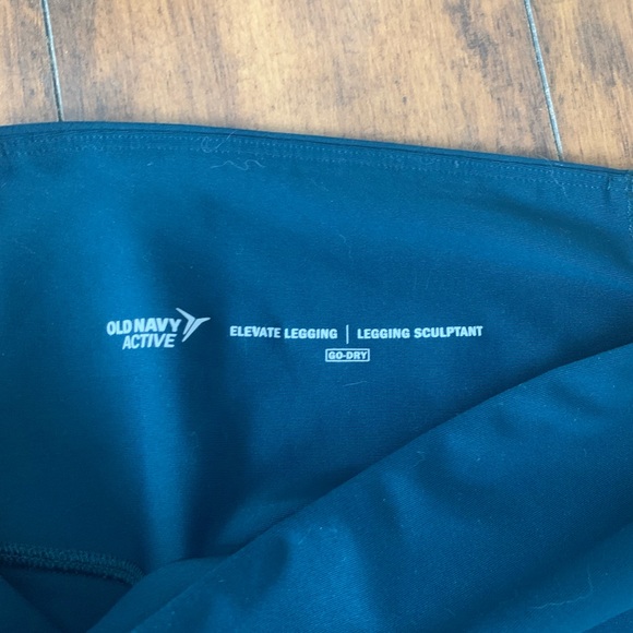 Old Navy Athletic Leggings - Picture 2 of 3